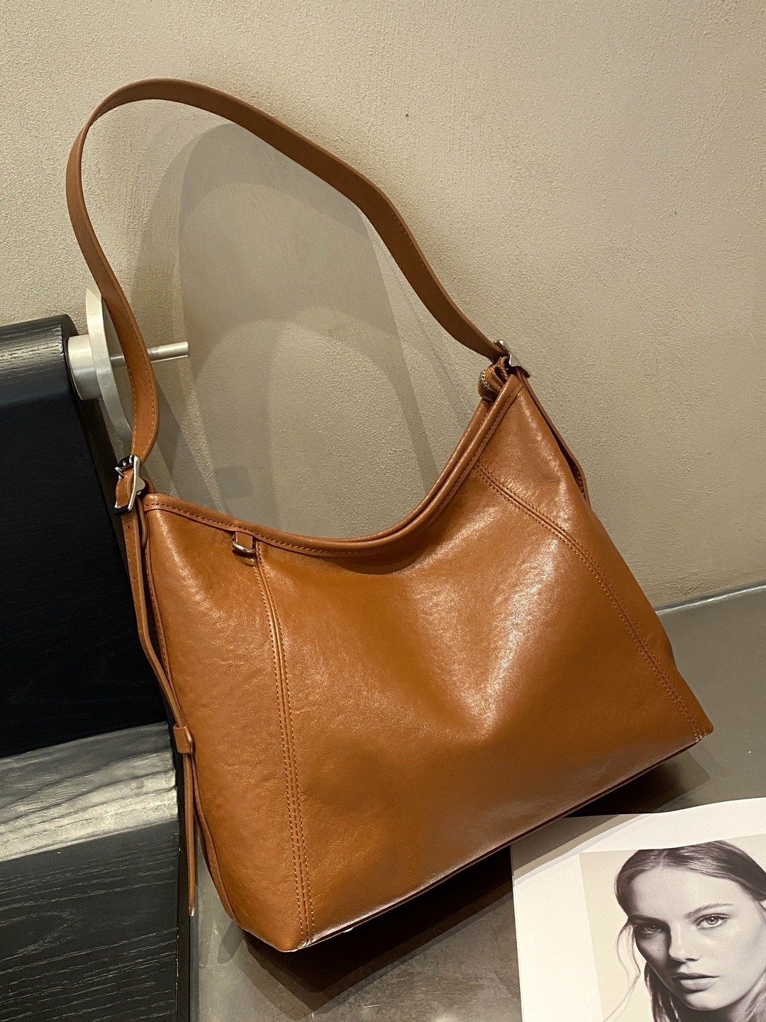 Women's Soft Brown Leather Hobo Shoulder Bag