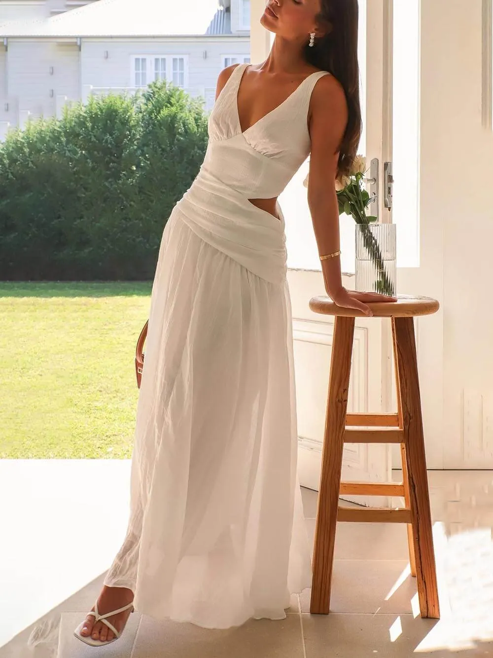 Elegant Backless Pleated V-Neck Splicing Maxi Dress
