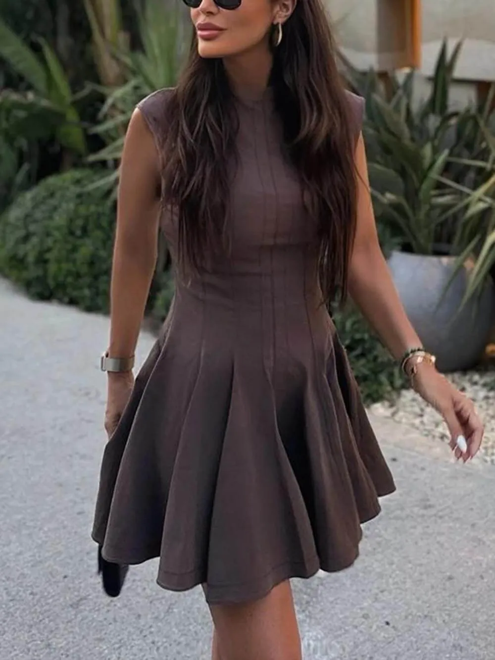 Elegant Sleeveless Fitted Evening Pleated Mini Dress