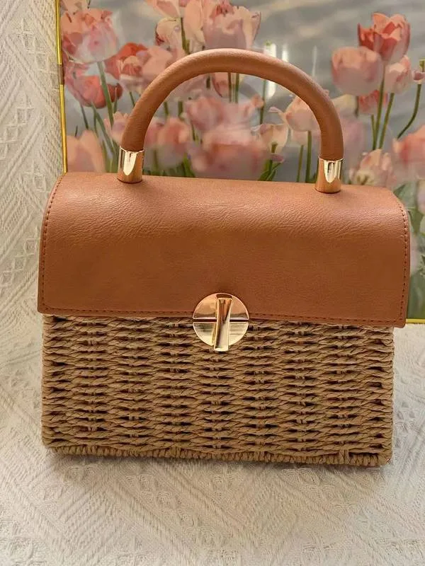 Handheld Crossbody Straw Bag