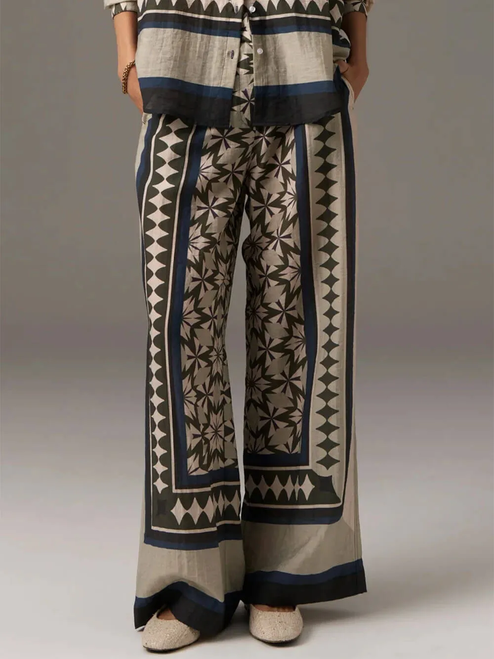 Retro Exquisite Feeling Unique Floral Print Elastic Waistband Pocket Wide Leg Pants