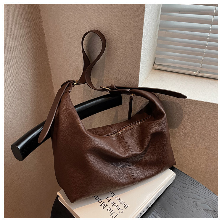 Personality Single Shoulder Large Capacity Tote Bag