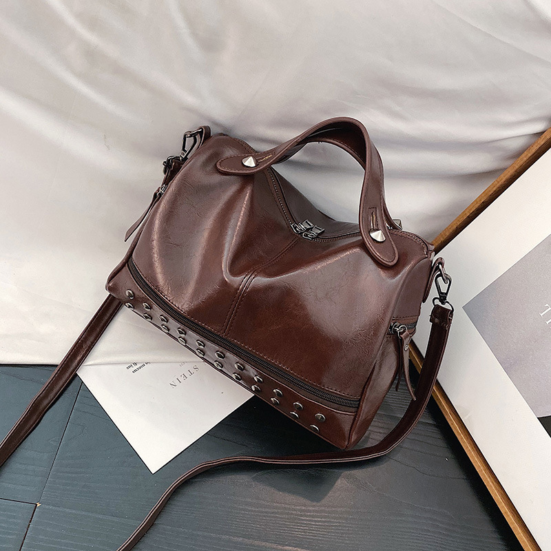 Single Shoulder Diagonal Bag Soft Leather