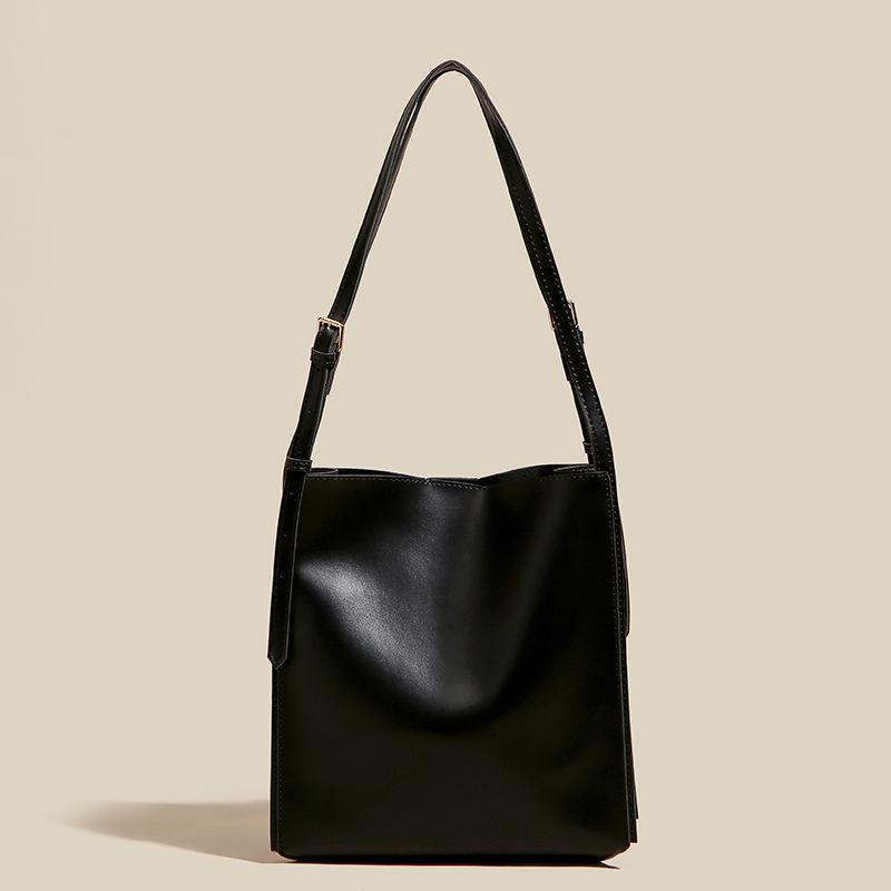 Large-capacity Bag Women's Texture Joker Retro Shoulder Bag Large Bag Explosions Commuter Tote Bag