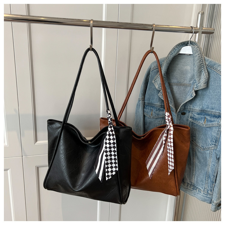 Retro Large Shoulder Bag