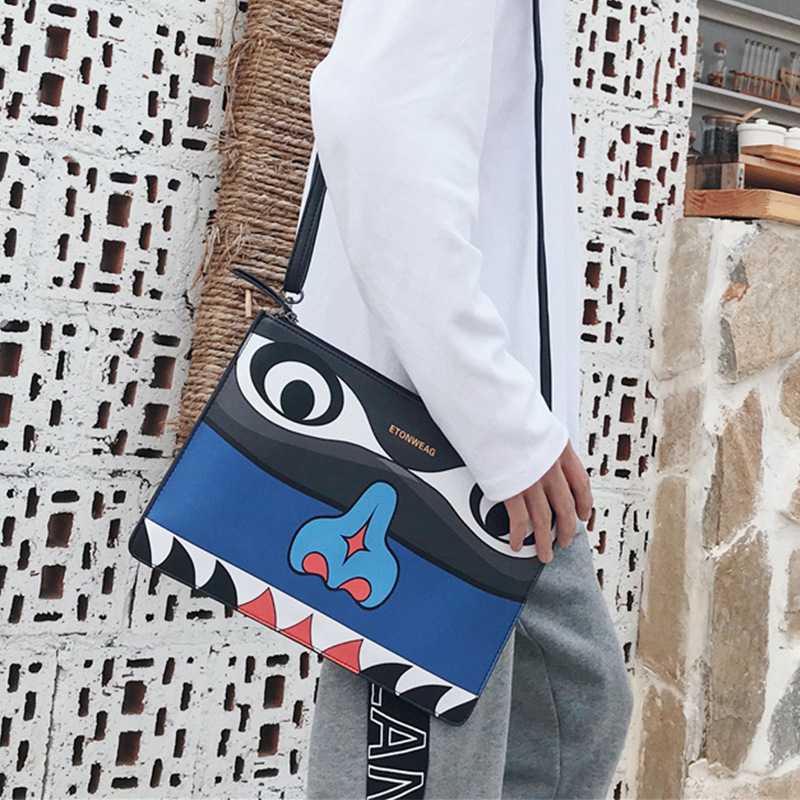 Original Design Personality Fashion Leather Street Fashion Young Men's And Women's Clutch Bag