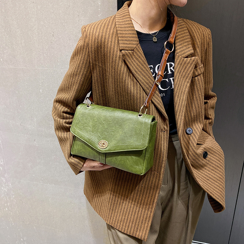 Retro Simple Crossbody Messenger Bag