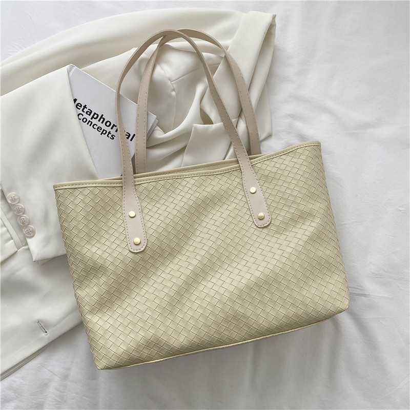New Large Capacity Fashion Woven Single Shoulder Handheld Simple Tote Bag