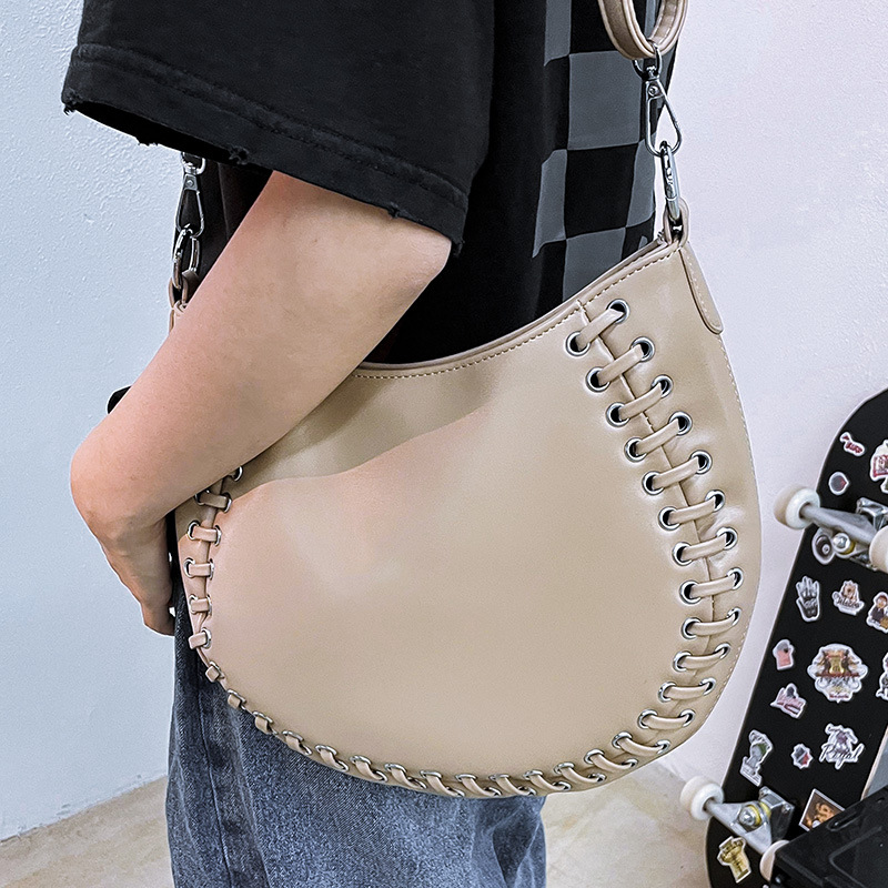 Semicircle Knit Tote