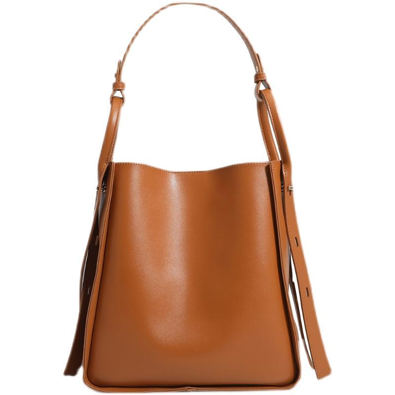 Retro Large-capacity Bag Women's Fashion Bucket Bag Texture Small Group Underarm Bag Joker Messenger Bag