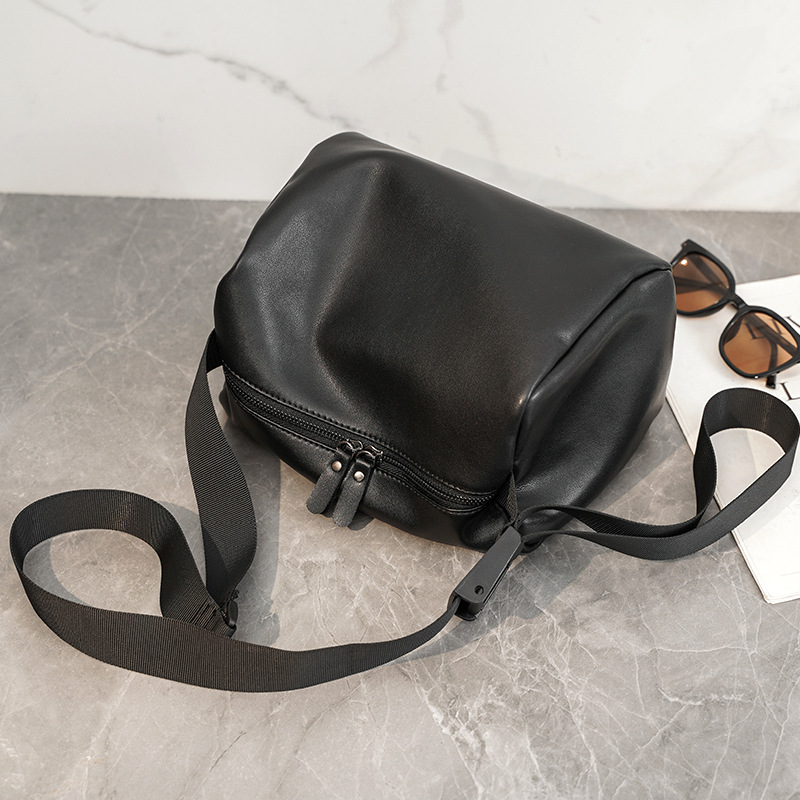 Men's Fashion Casual Commuter Crossbody Small Square Bag