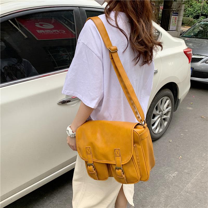 Women's Bag College Oil Leather Retro Bag Broadband Messenger Bag Large Capacity Shoulder Bag