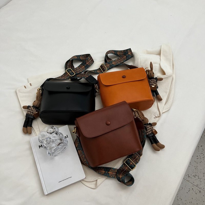 Wide Strap Crossbody Bag