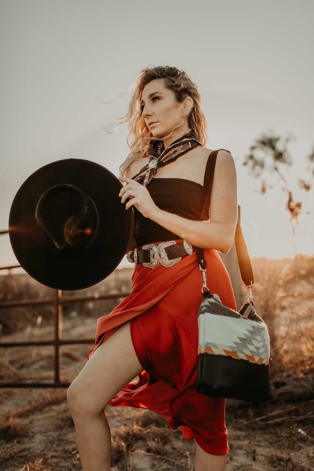 SILVER RANCHO ARROYO LEATHER BOTTOM PURSE