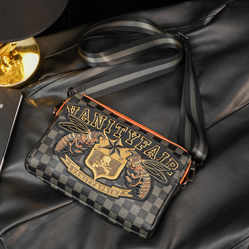 2023 New Men's Fashion Casual Embroidery Shoulder Slung Small Square Bag