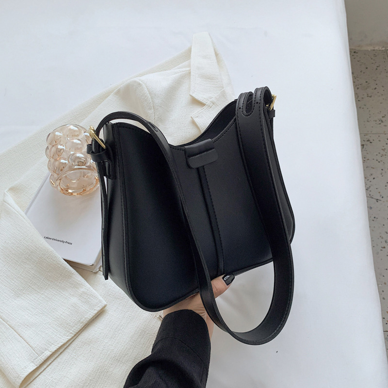 Broadband One-Shoulder Crossbody Bag