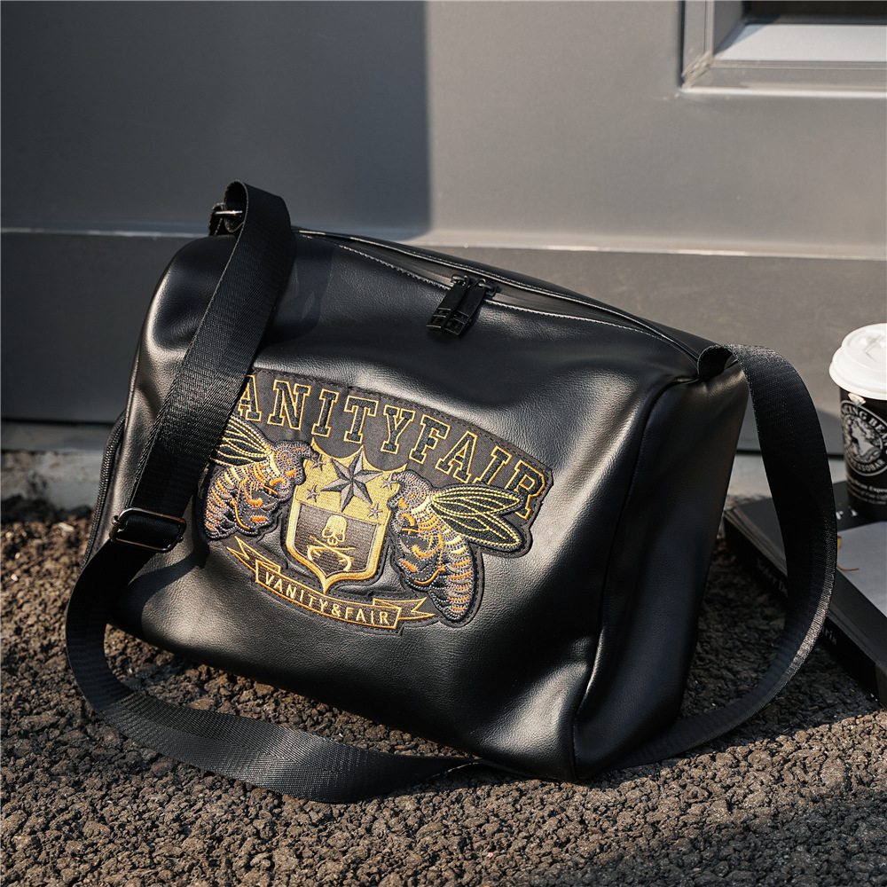 Bee Embroidered Pattern With Shoe Position Dry And Wet Separation Fitness Travel Bag