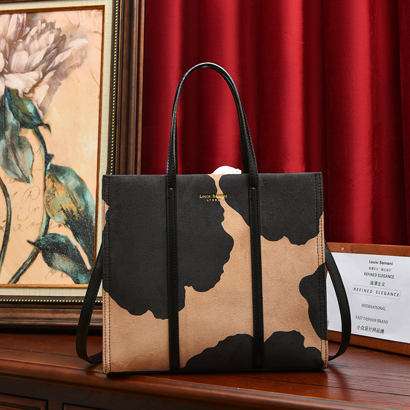 Dairen Large Shoulder Crossbody Tote