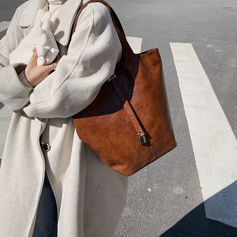 Retro Large Shoulder Bag