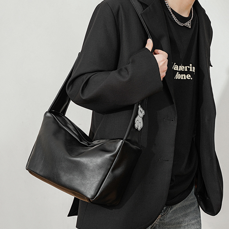 2023 Fashion Brand Fashion Simple Crossbody Bear Ride Backpack