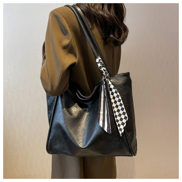 Retro Large Shoulder Bag