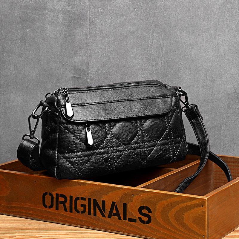Ladies double-layer large capacity diagonal shoulder bag washed soft leather pouch