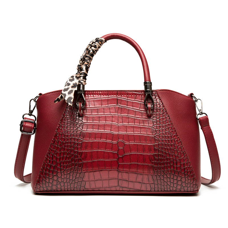 Middle-aged Mom Fashion Textured Crocodile One-Shoulder Crossbody Bag