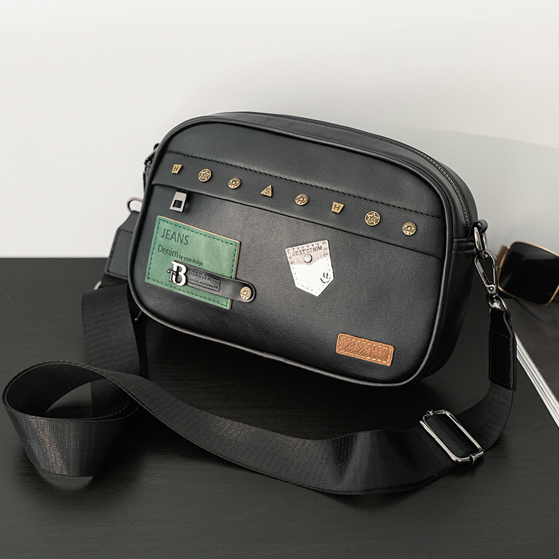 New Fashion Personality Rivet Couple Single Shoulder Small Square Bag