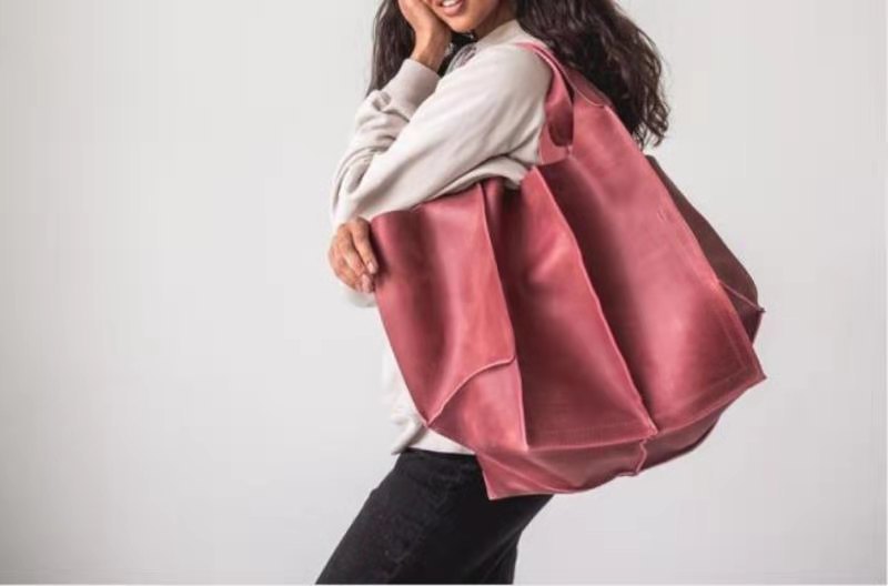 Oil Wax Leather Large Capacity Tote Bag